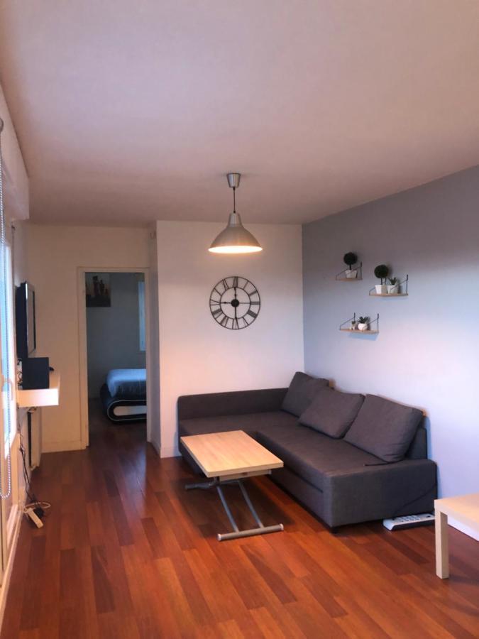 Appartement T2 - Proche Rer Сартрувиль Экстерьер фото